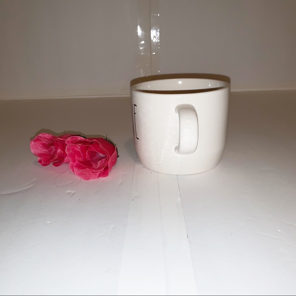 NWT Rae Dunn “LOVE” Mug - Picture 3 of 6
